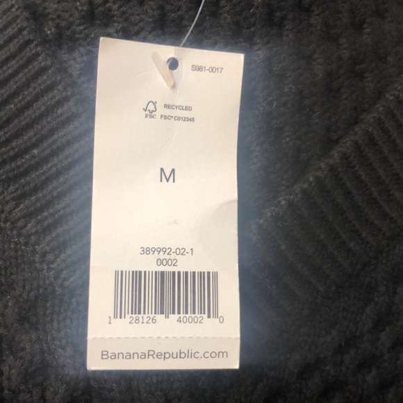 Banana Republic Black Cable Knit Sweater - Picture 12 of 13